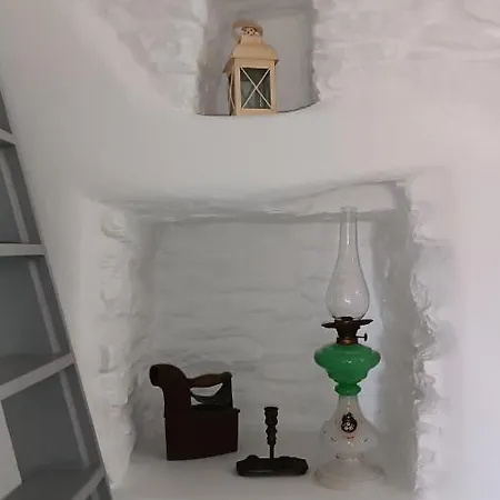 Est 1852 - Katoi Art Apartment Ándros